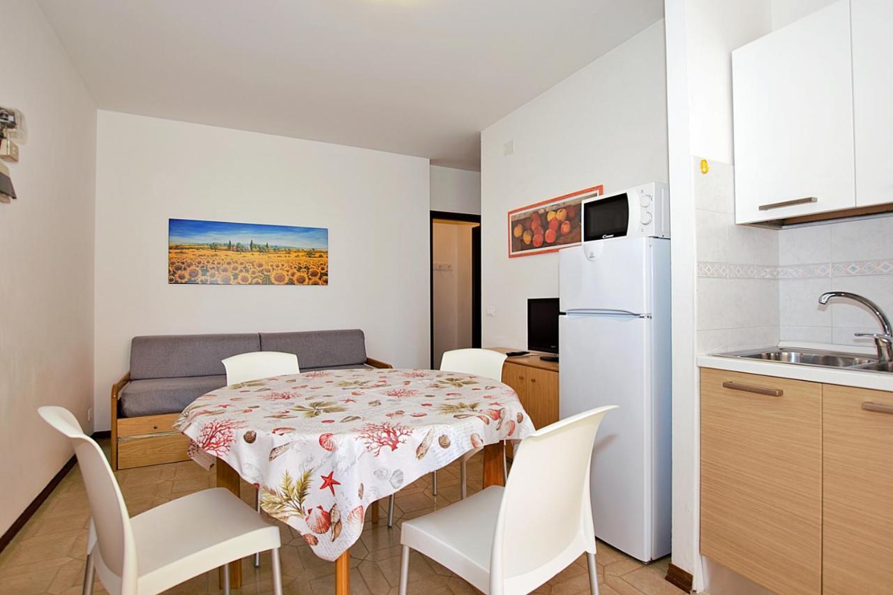 Residenza Canova Lignano Sabbiadoro Extérieur photo