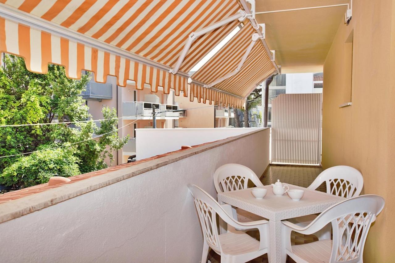 Residenza Canova Lignano Sabbiadoro Extérieur photo
