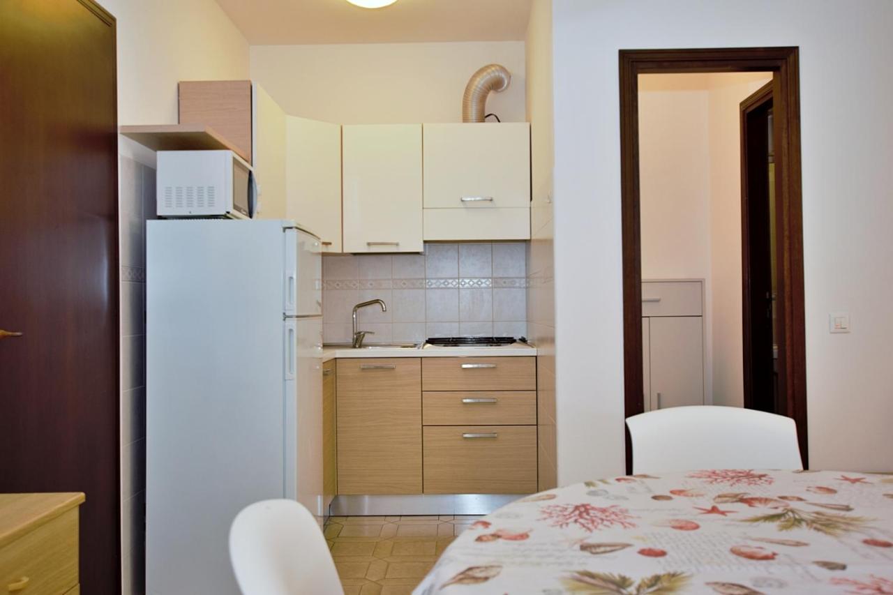 Residenza Canova Lignano Sabbiadoro Extérieur photo